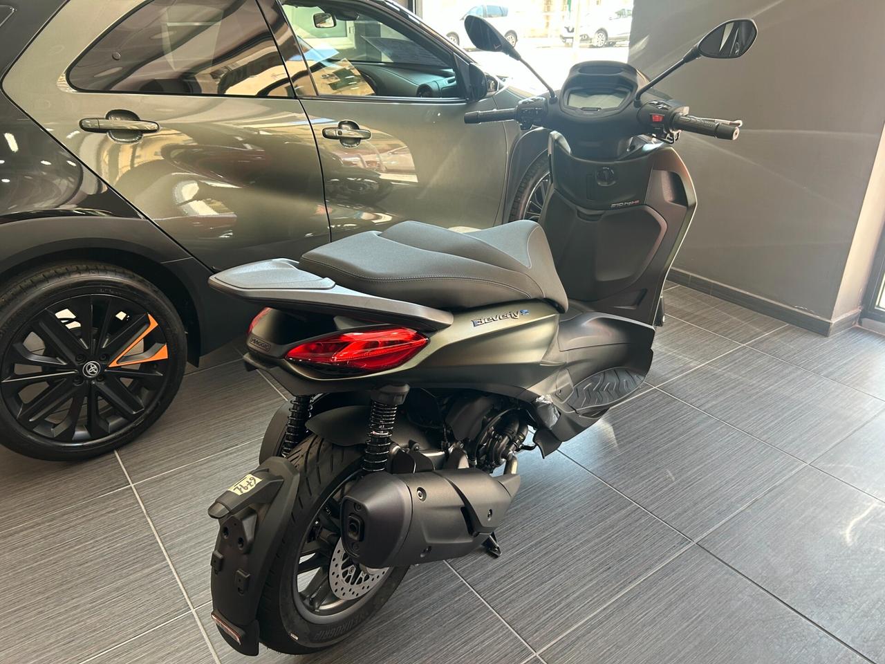 Piaggio Beverly 300 S 310 HPE My2025 - Vari colori - Euro5
