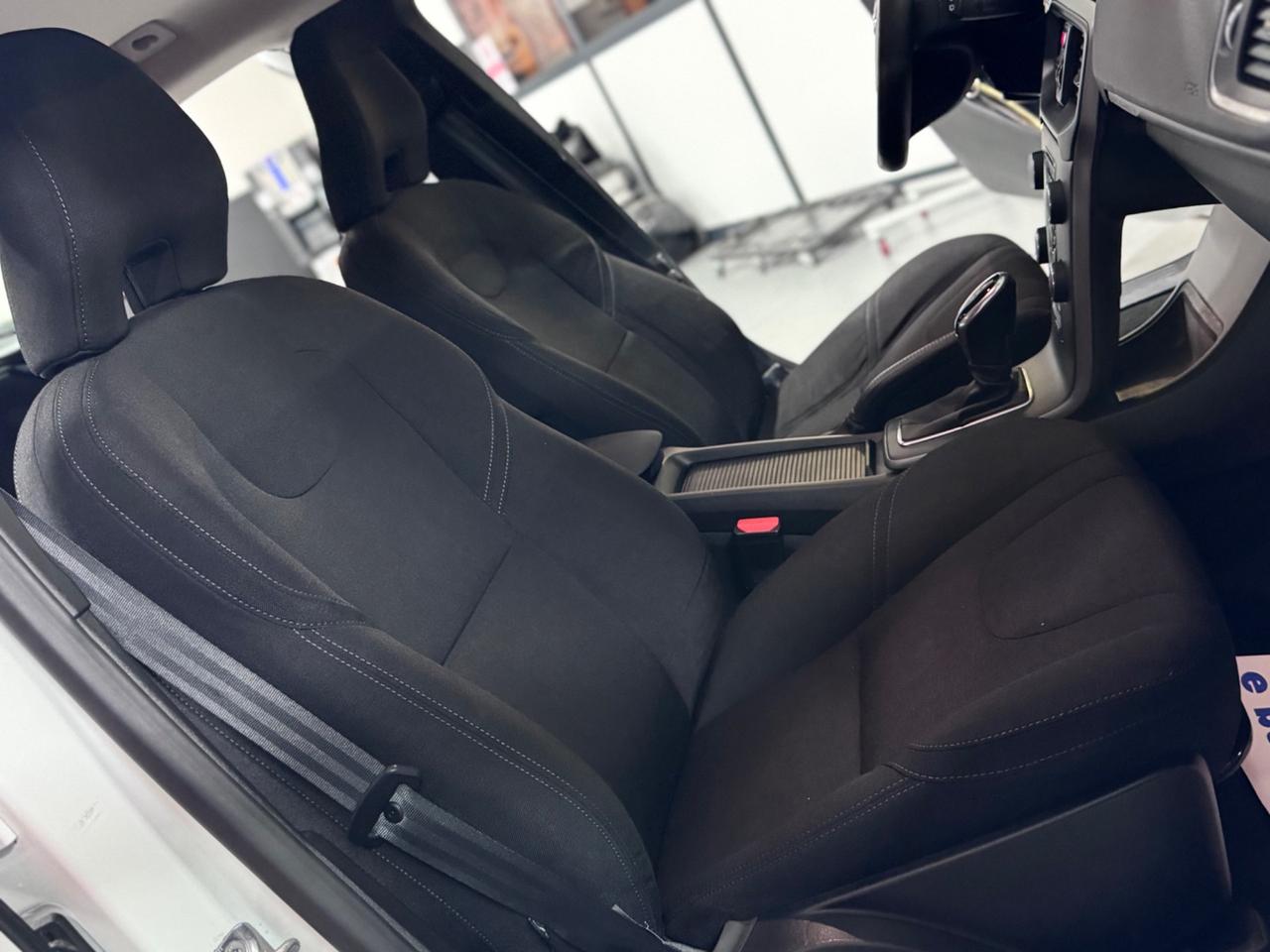 Volvo V40 Cross Country 2.0 Diesel 120cv Auto Euro6