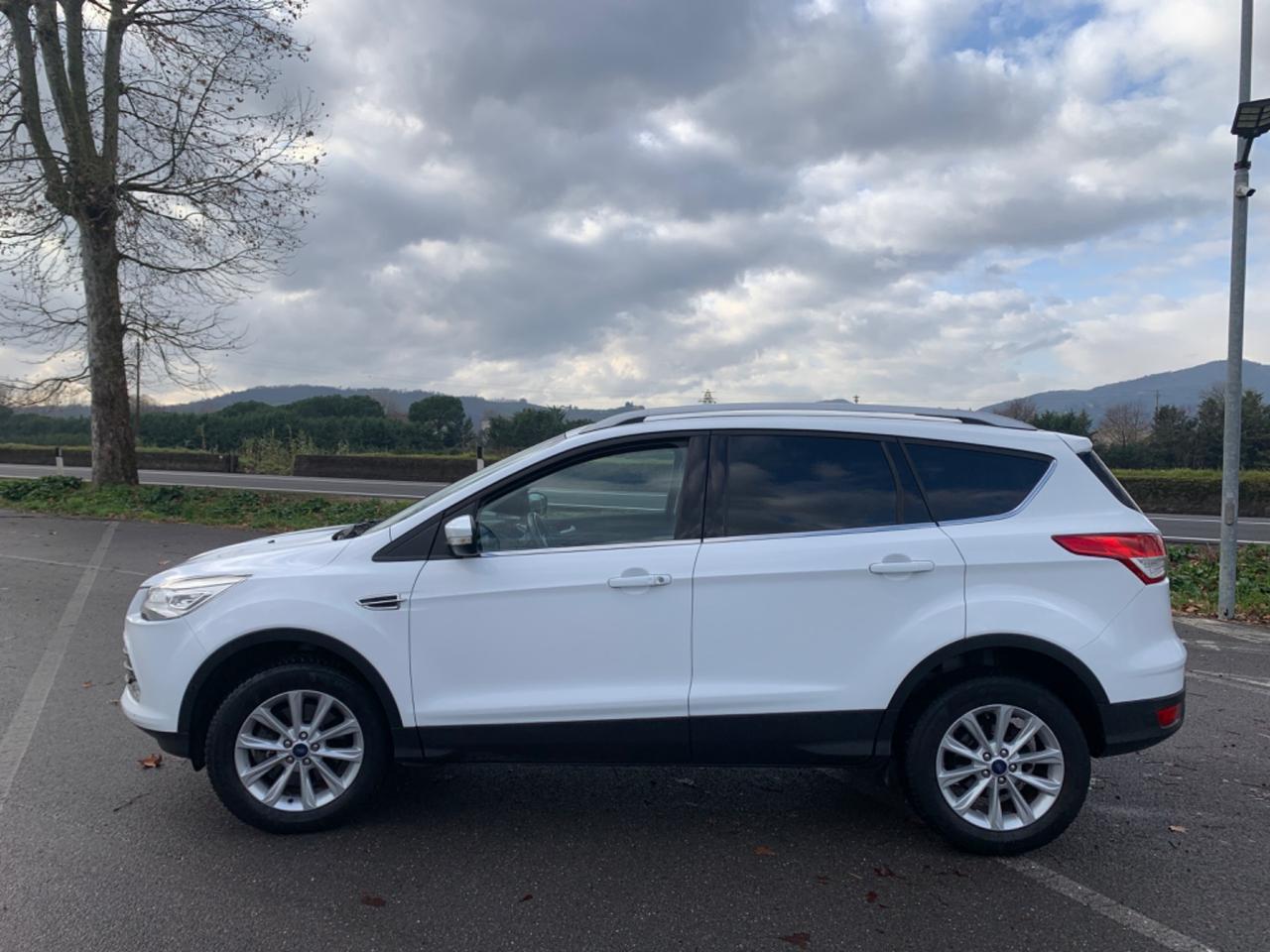 Ford Kuga 2.0 TDCI 150 CV S&S 4WD Powershift Titanium Business
