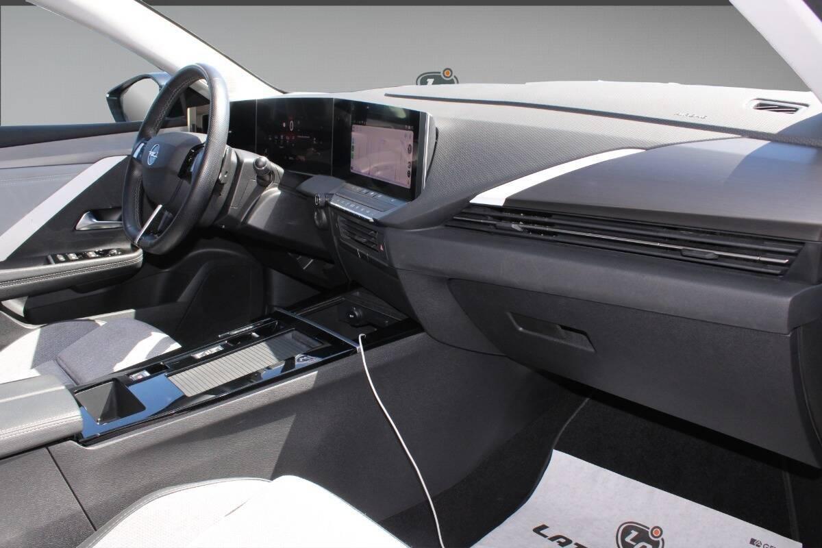 Opel Astra 1.2 t Elegance 130cv AUTOMATICA e Telecamera