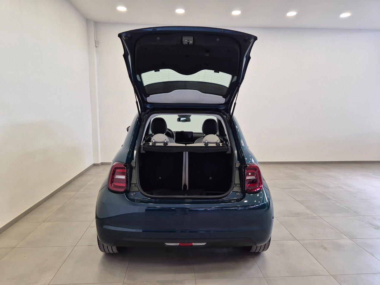 Fiat 500e 42 kWh La Prima by Bocelli IN PROMO - NEOPATENTATI