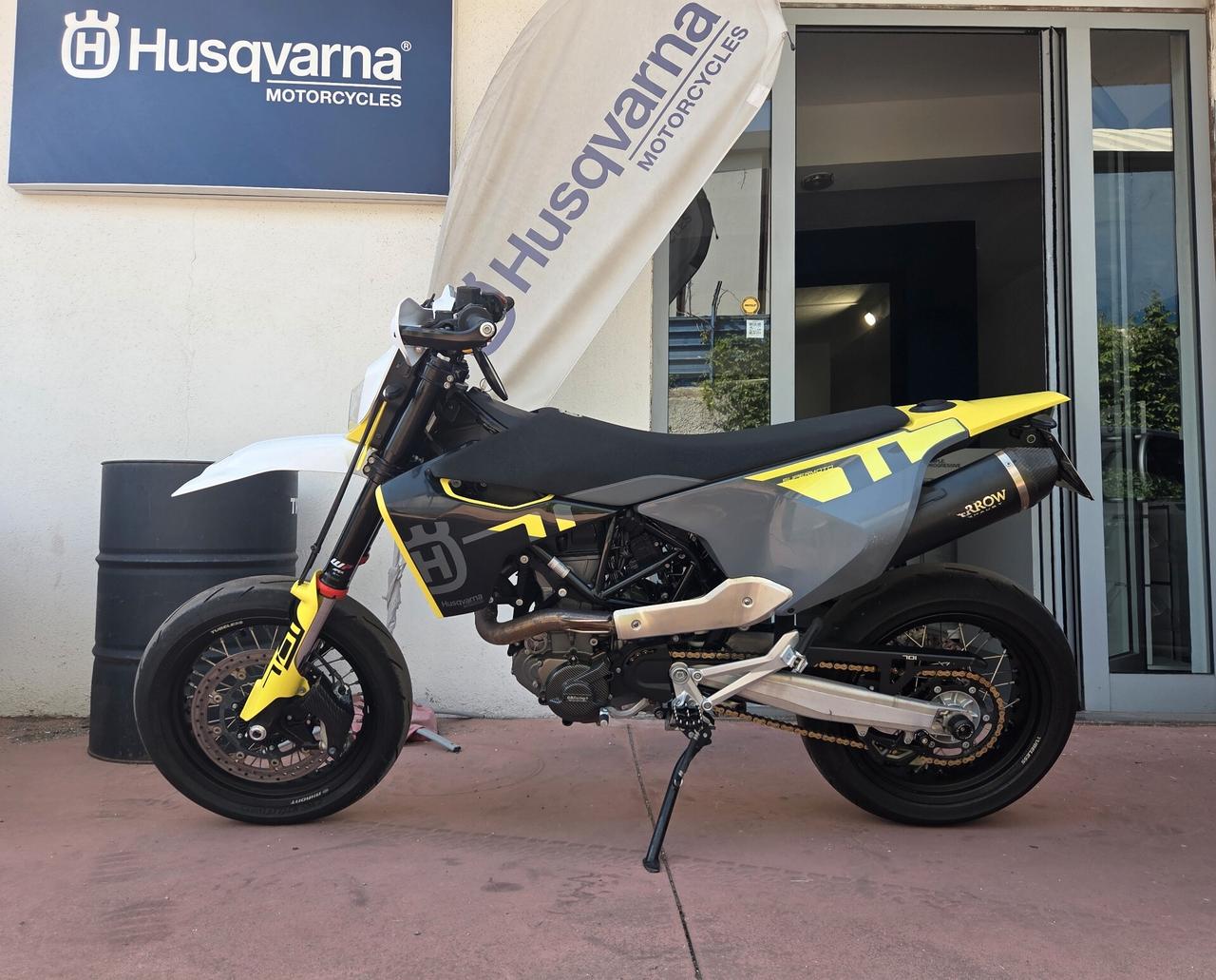 Husqvarna 701 Supermoto