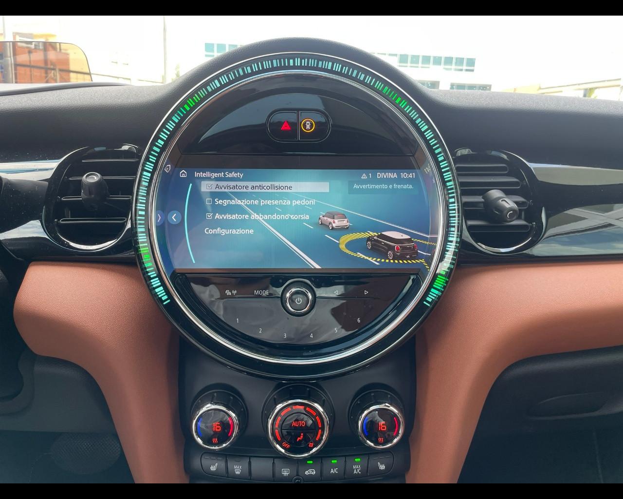 MINI Mini 4ª serie (F56) - Mini 1.5 Cooper Yours