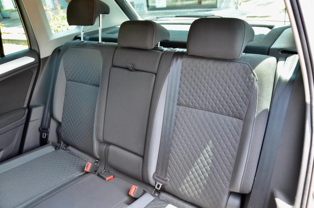 VOLKSWAGEN TIGUAN 2.0 TDI ADVANCED R-LINE 150cv DSG, UFF ITALIANA, EURO 6D, FARI LED, APPLE ANDROID, PERMUTE