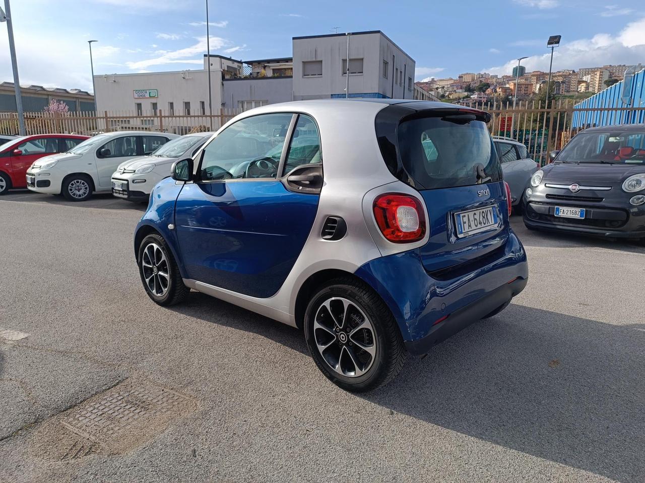 Smart fortwo coupe Fortwo 1.0 Youngster 61cv