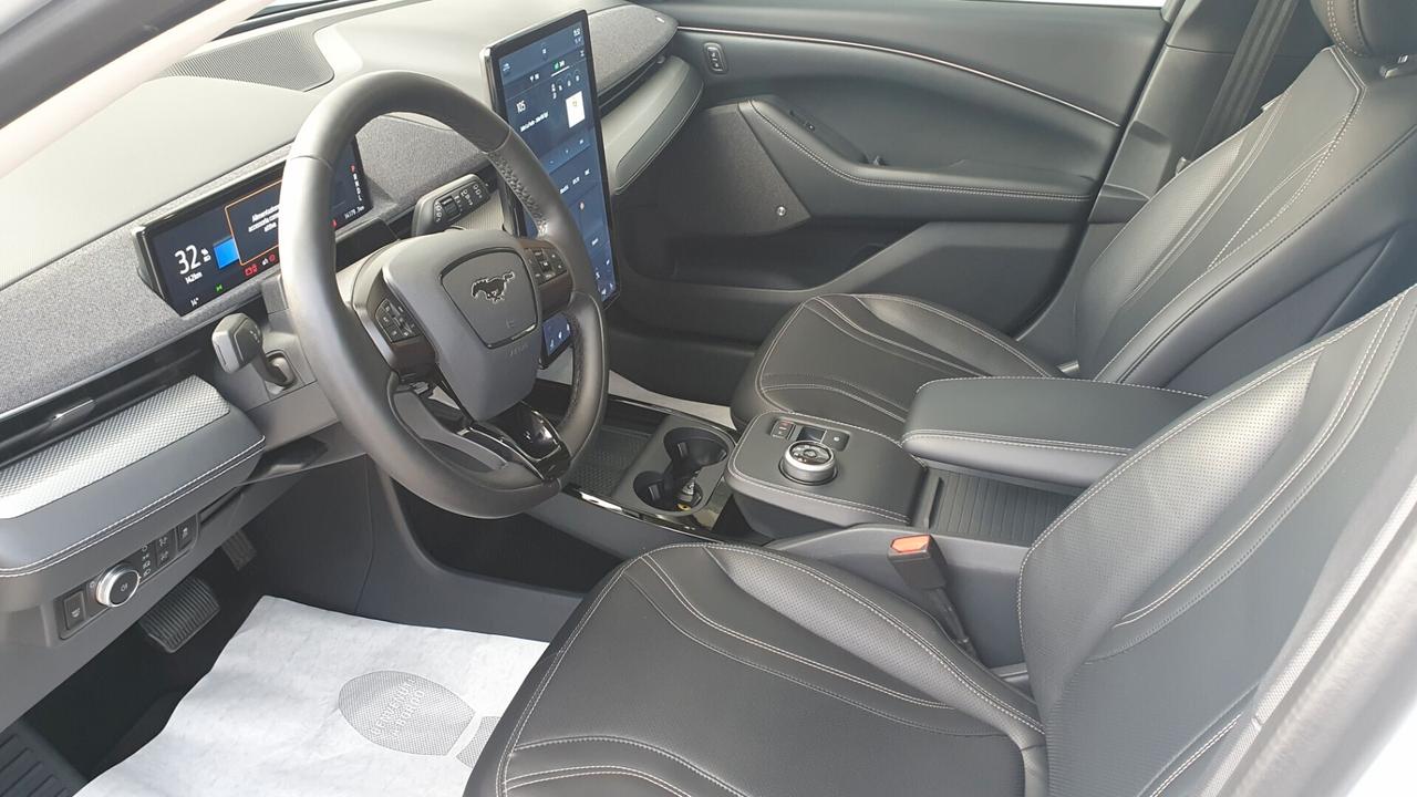 Ford Mustang Mach-E Premium RWD 294CV Extended Range (600KM) Batt. 99KWh