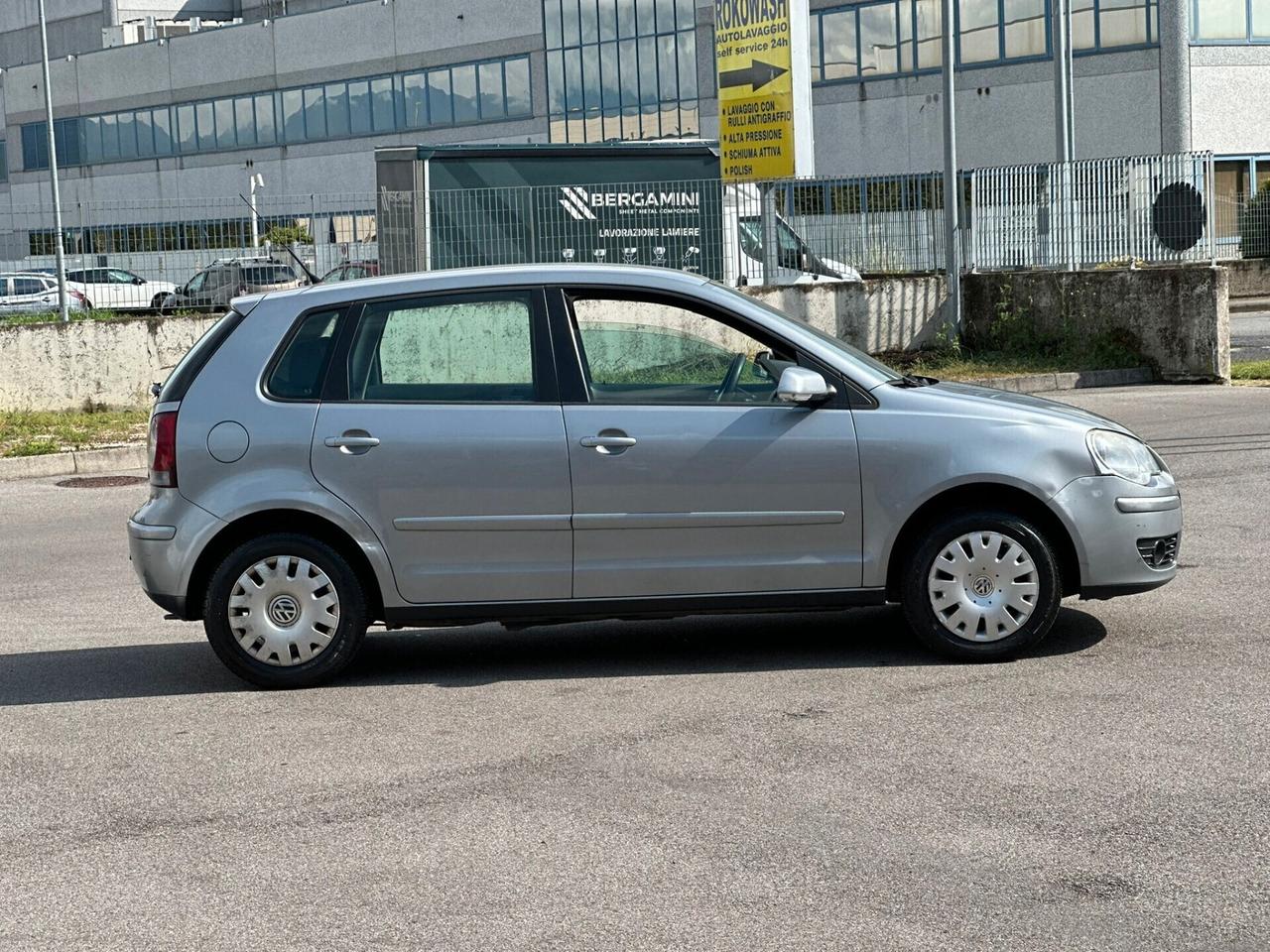 Volkswagen Polo 1.2 5p. Trendline