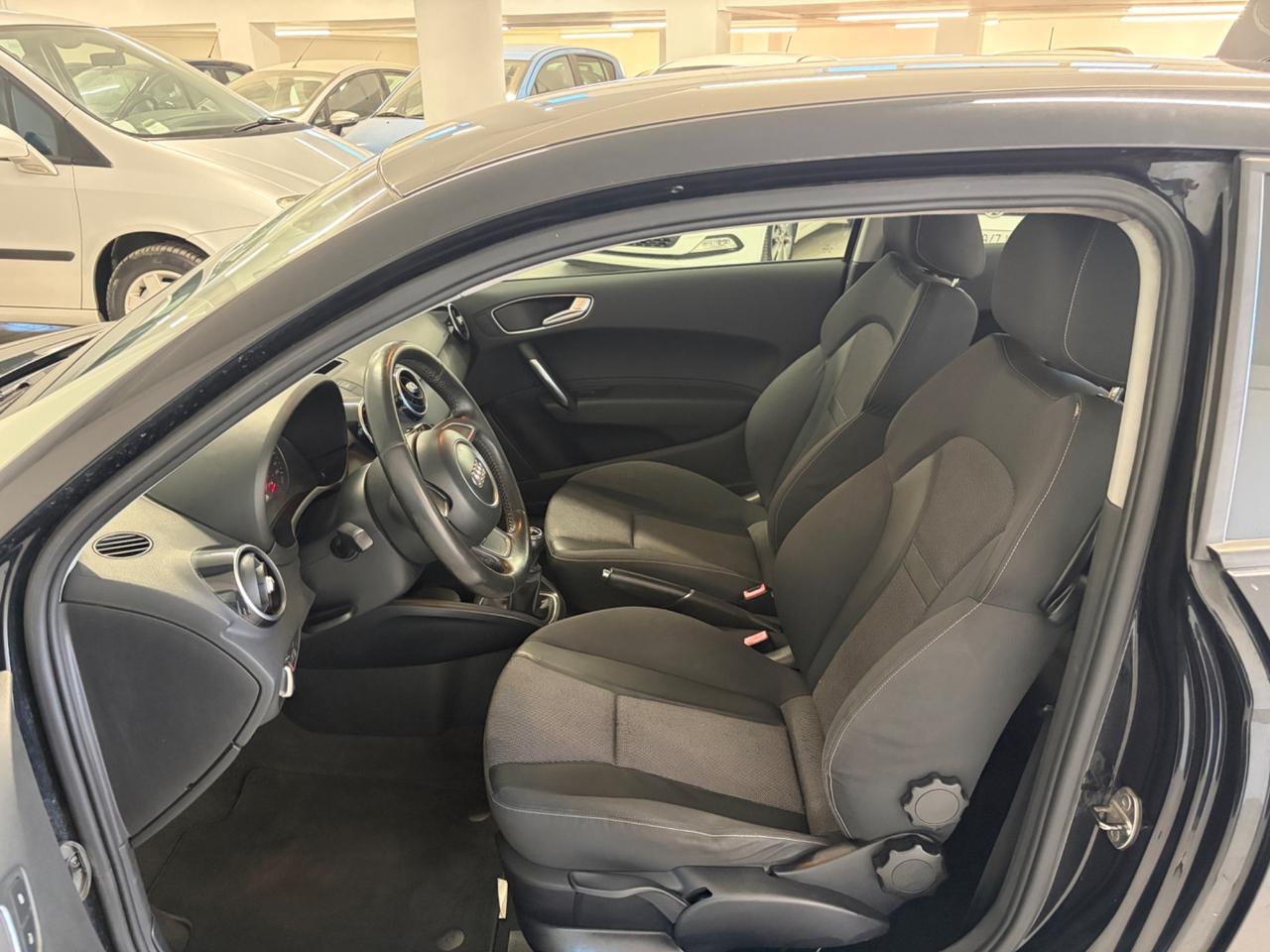 Audi A1 1.6 TDI 105 CV Ambition Perfetta