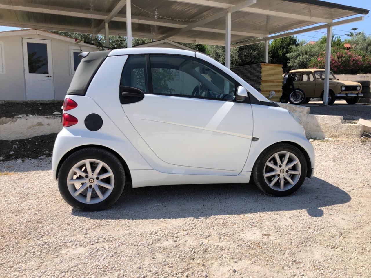 Smart ForTwo 1000 62 kW cabrio passion