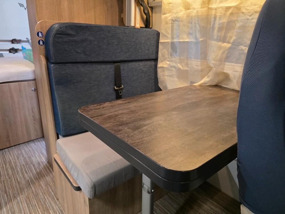 CAMPER VAN FONT VENDOME H 307
