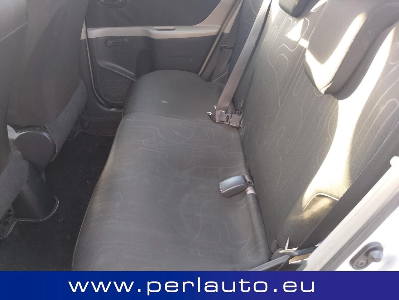 Toyota Yaris 1.0 5 porte Sol