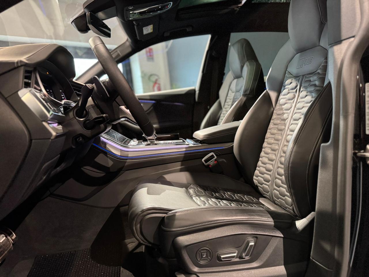 Audi RS Q8 quattro V8 tiptronic