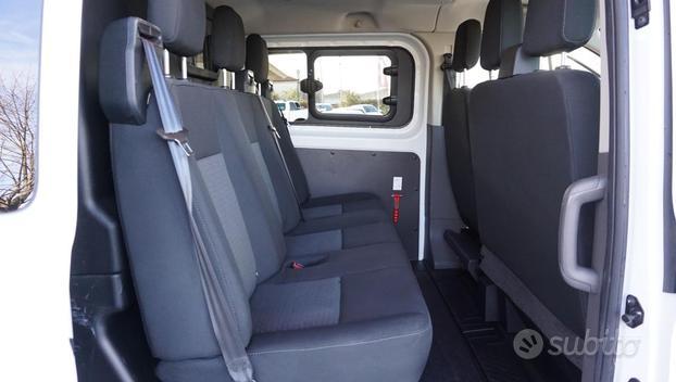 FORD Transit Custom 300 2.0 TDCi 130 PC-DC Furgo