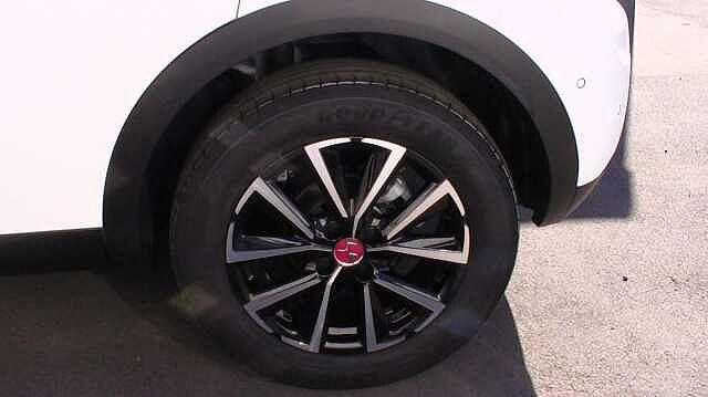 DS DS 3 3 BlueHDi 130 aut. Performance Line
