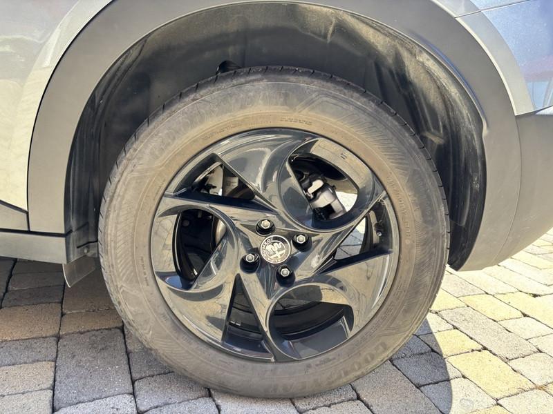 Alfa Romeo Junior 1.2 ibrida 145 cv edct6 FULL LED-APP CONNECT-17"