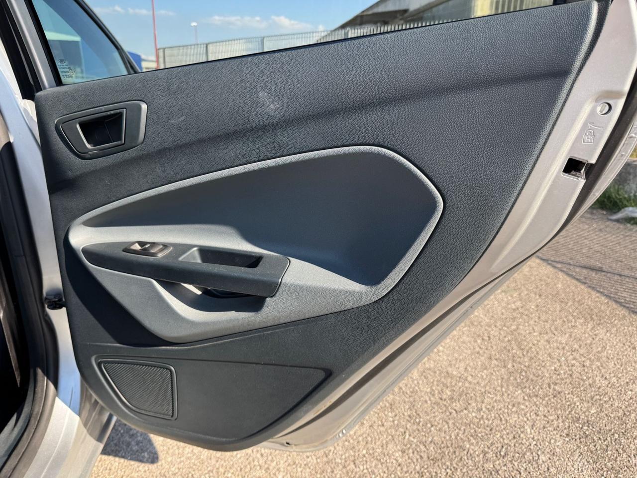 Ford Fiesta 1.4 TDCi Titanium. Garanzia 12 mesi