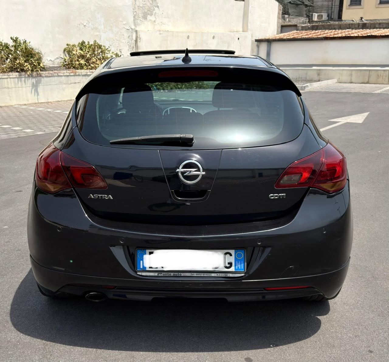 Opel Astra 2.0 CDTI 160CV sport