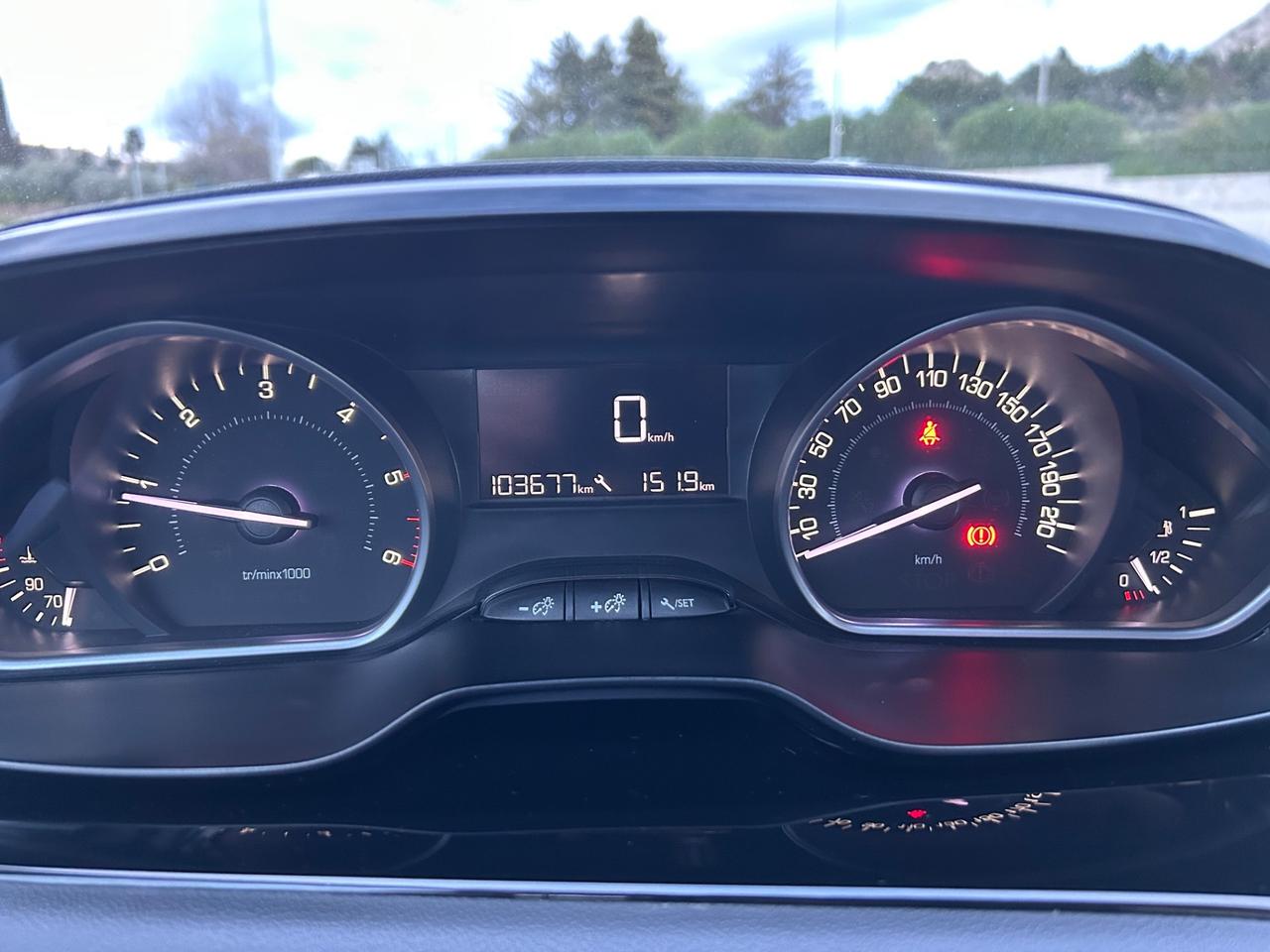 Peugeot 208 BlueHDi 75 S&S AUTOCARRO N1