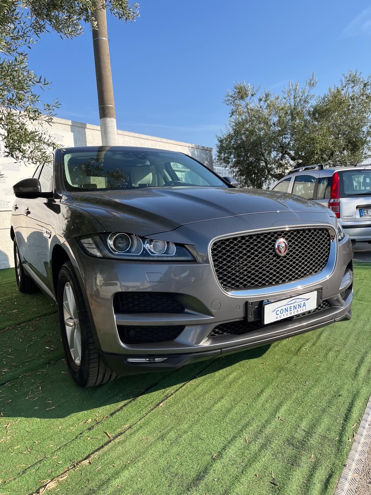 Jaguar F-Pace 2.0 D 180 CV AWD Portfolio