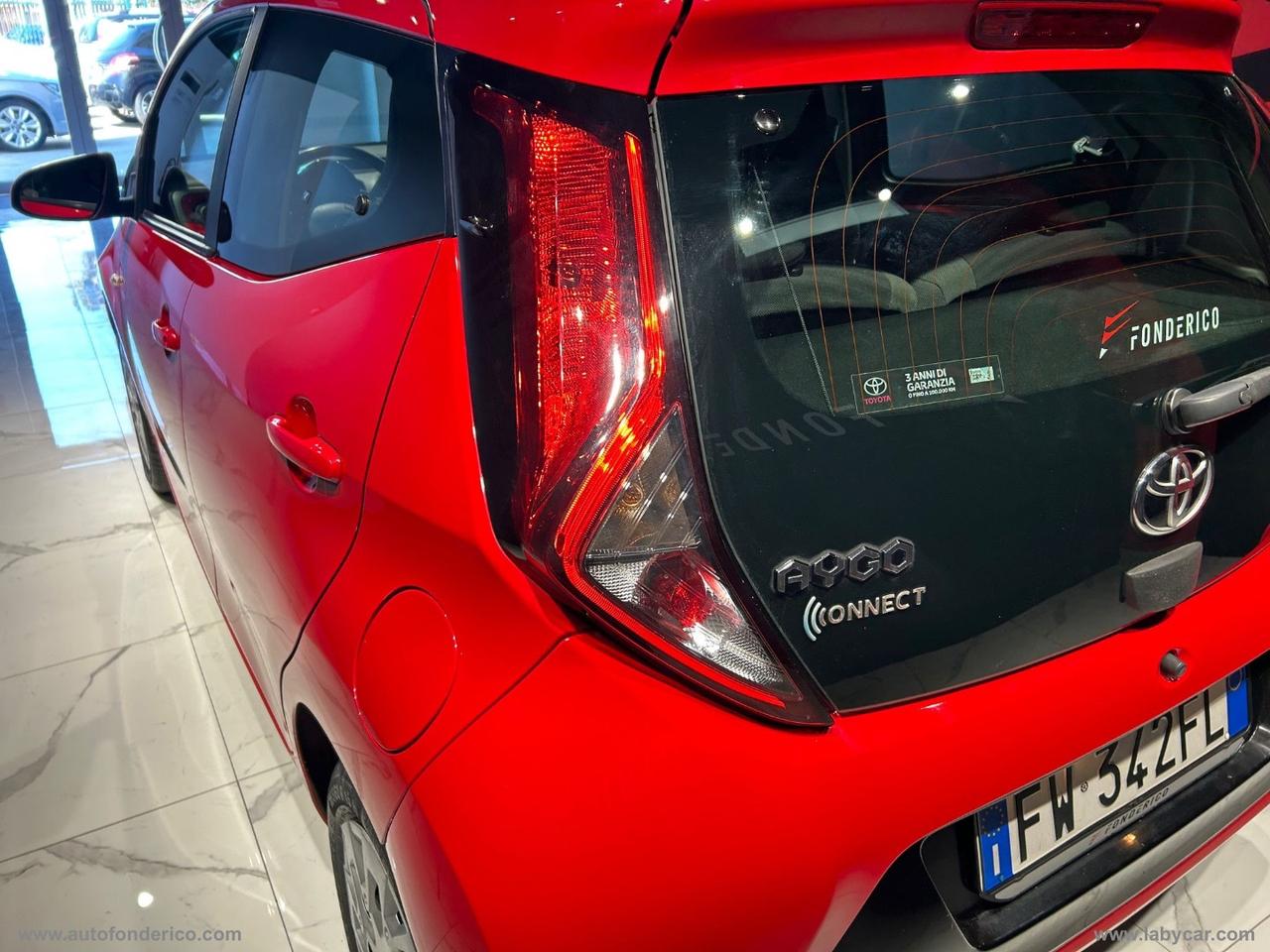 TOYOTA Aygo 1.0 VVT-i 72 CV 5p. x-clusiv