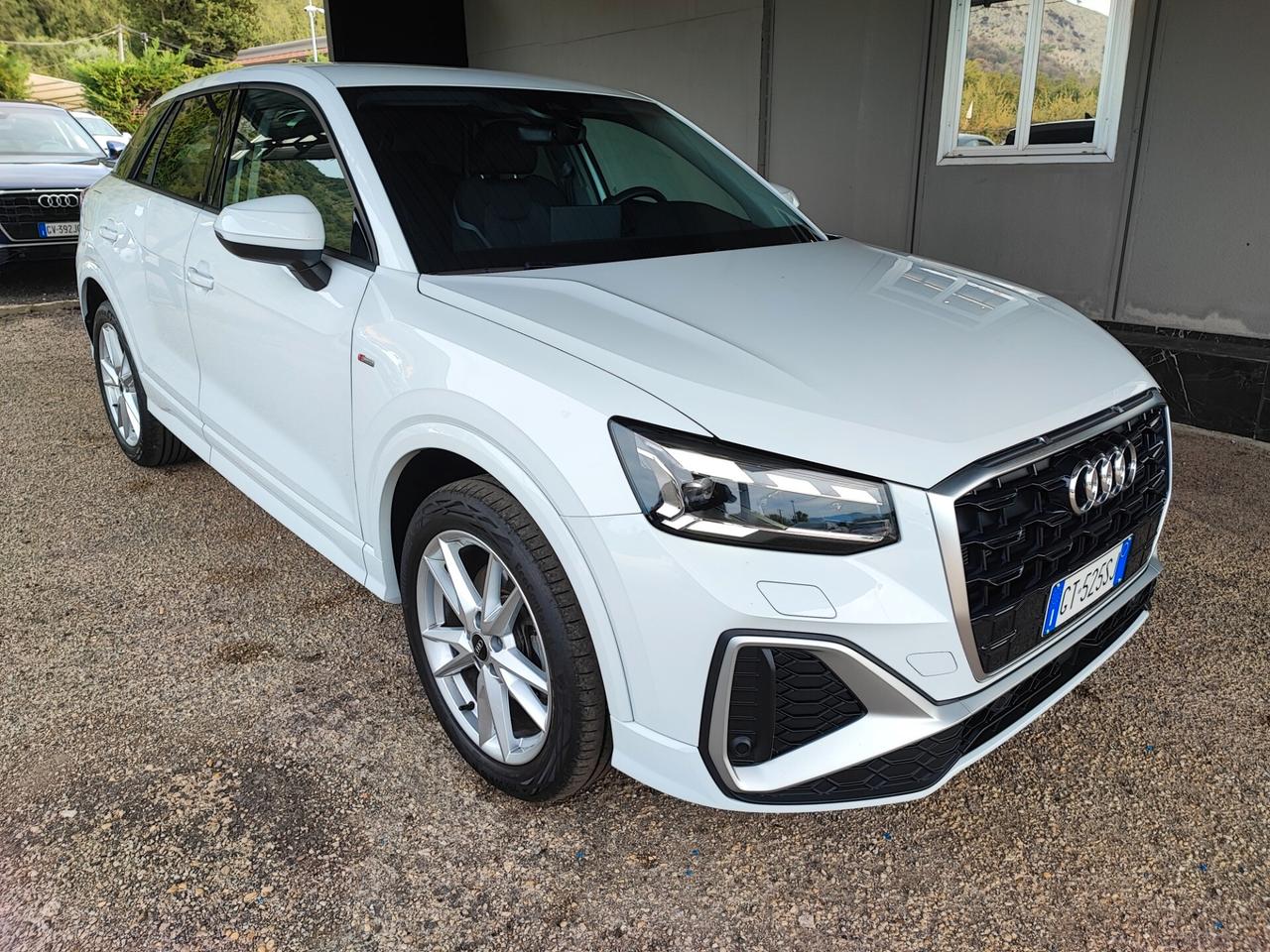 Audi Q2 35 TDI S tronic line Edition