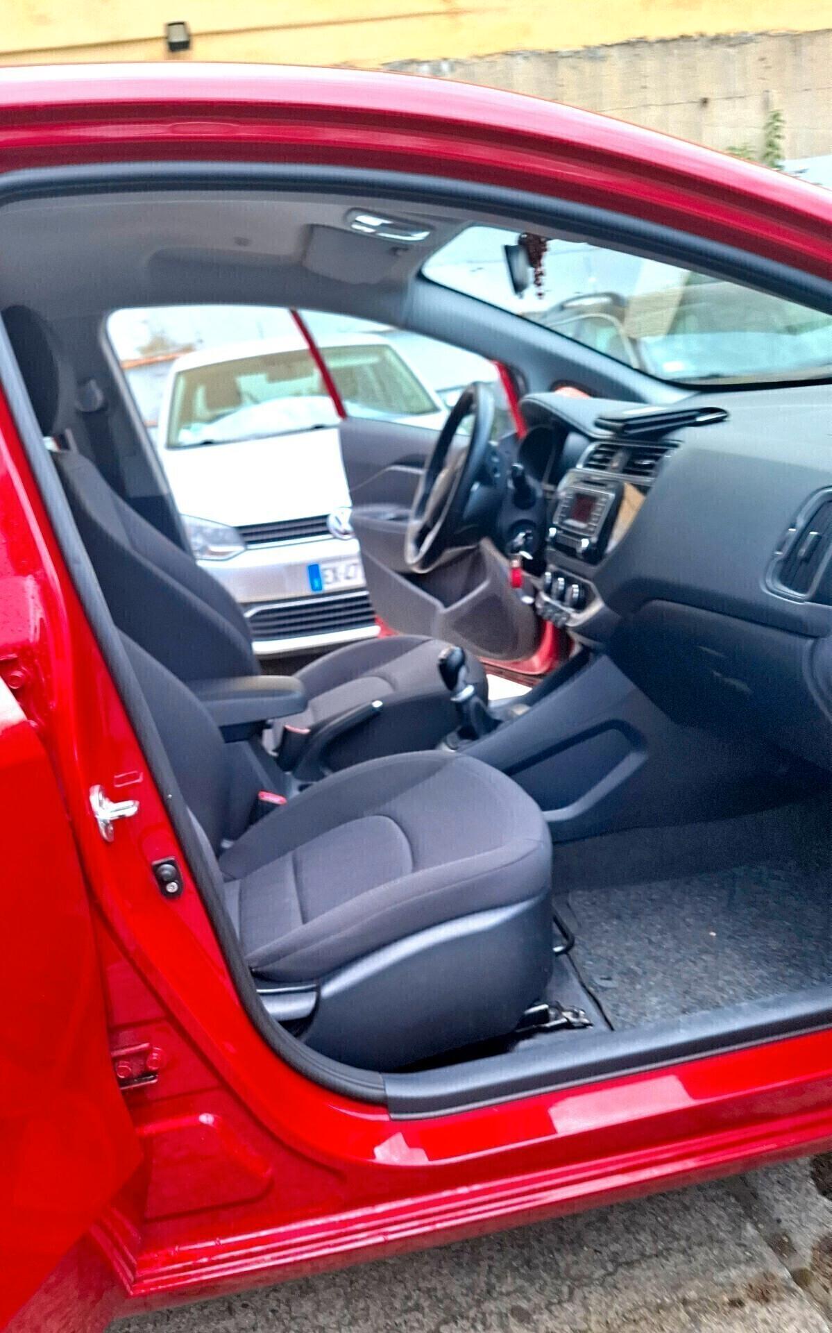 RIO 1.1 CRDi 5p. Cool 40000 km unico proprietario