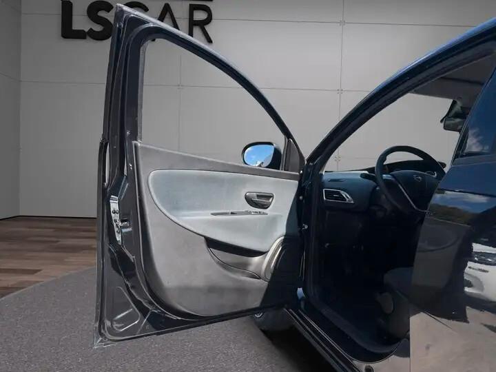 Lancia Ypsilon 1.0 FireFly 5 porte S&S Hybrid Gold UNIPRO -PROMO FINANZIAMENTO