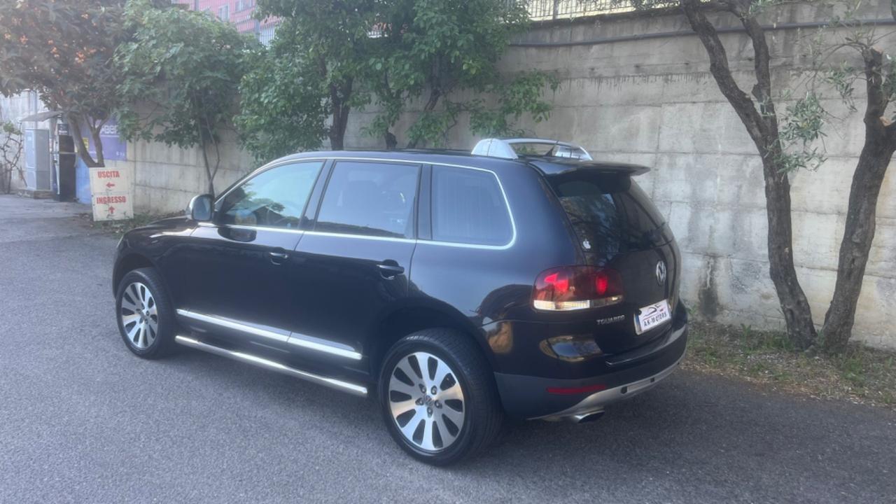 Volkswagen Touareg 2.5 R5 TDI DPF tiptronic Exclusive