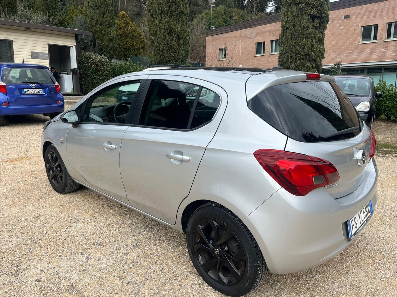 Opel Corsa 1.4 Benzina/GPL - Neopatentati