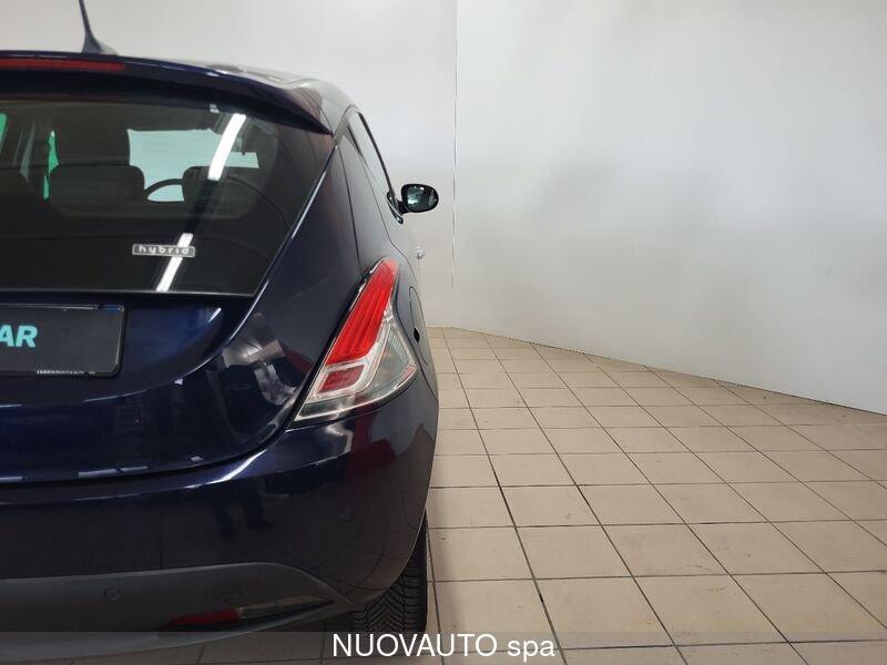 Lancia Ypsilon 1.0 FireFly 5 porte S&S Hybrid Gold