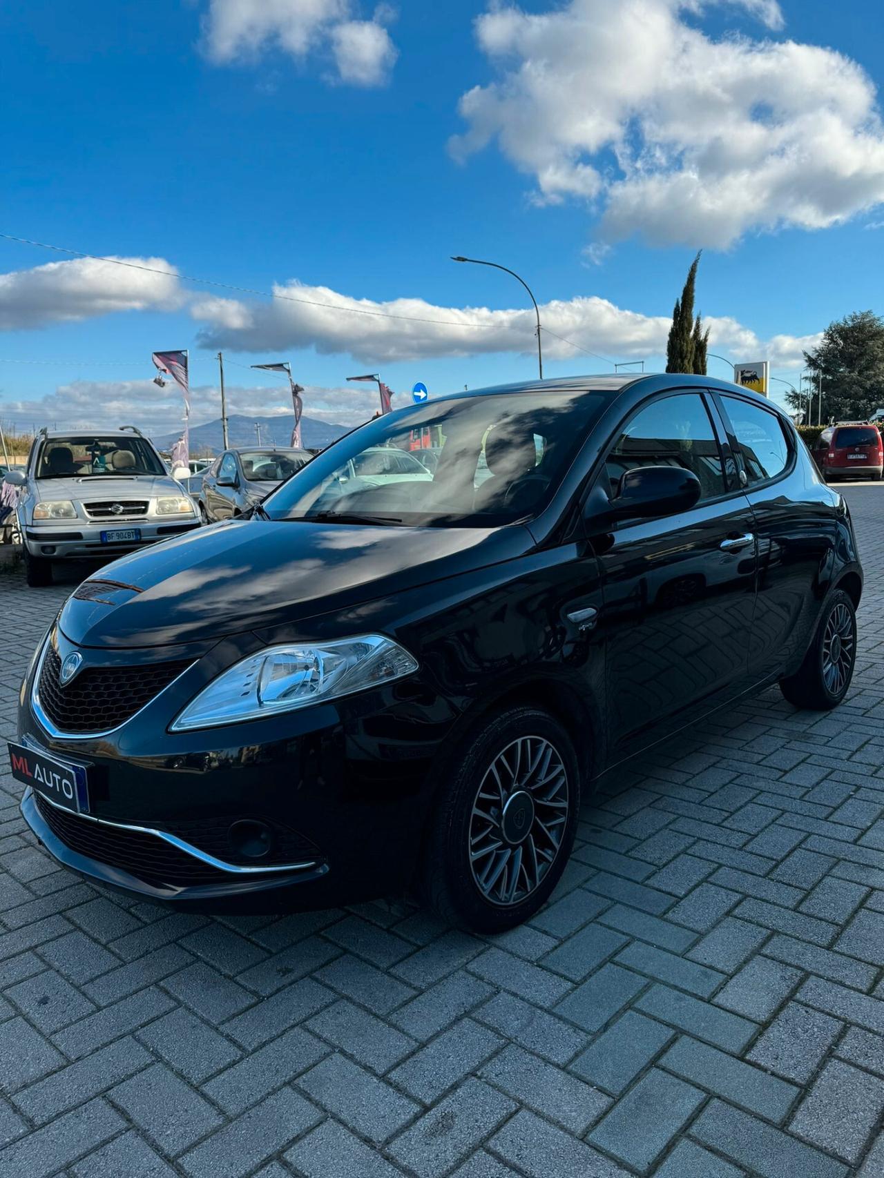 Lancia Ypsilon 1.2 69 CV 5 porte GPL Ecochic Gold - OK NEOPATENTATO