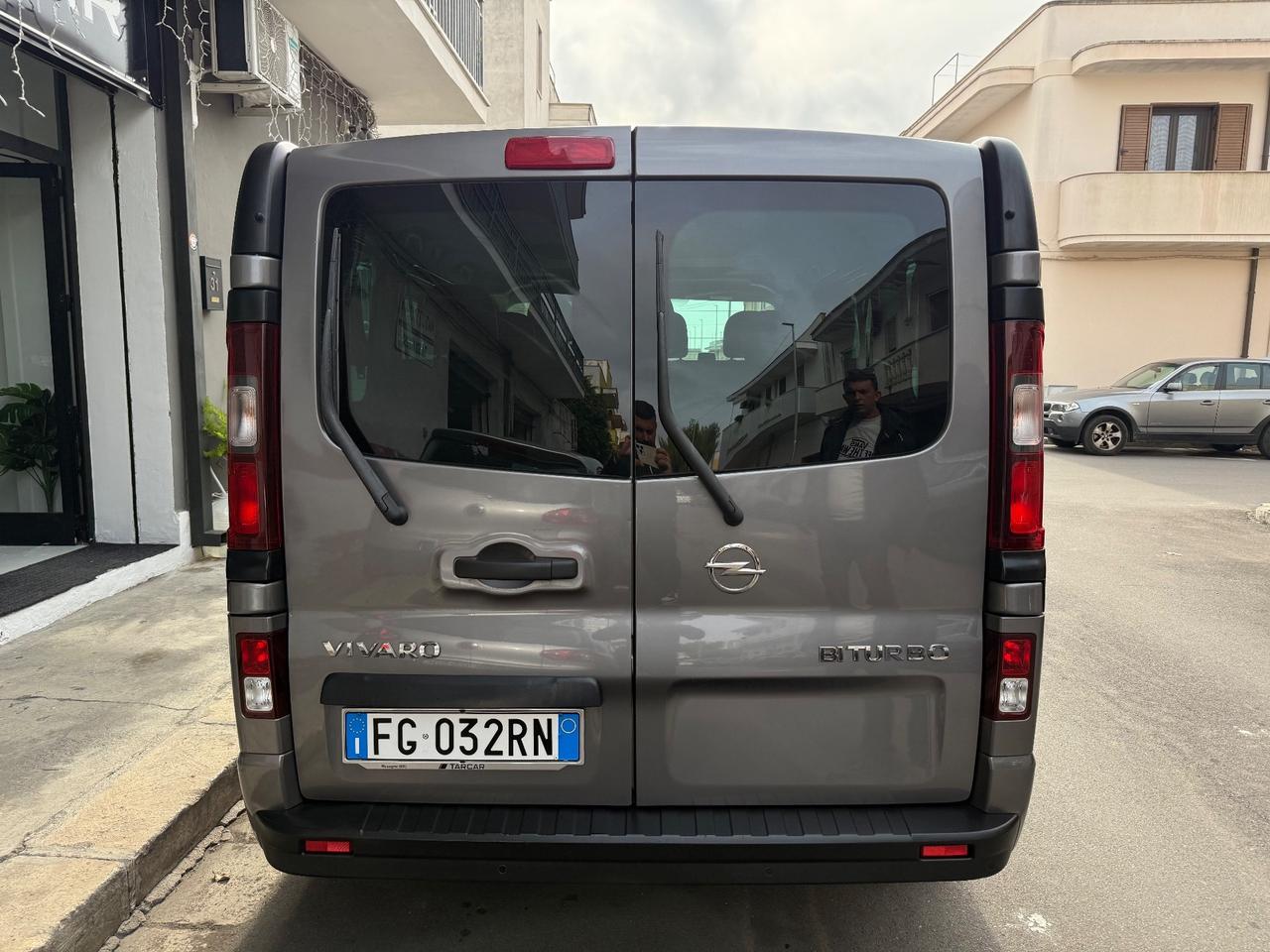 Opel Vivaro 1.6DCTI 125cv 9 Posti