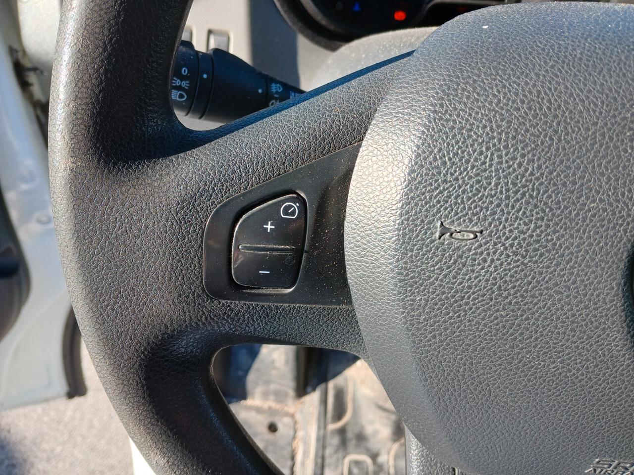 Renault TRAFIC 1.6 DCI 120 CV 2016 3 POSTI