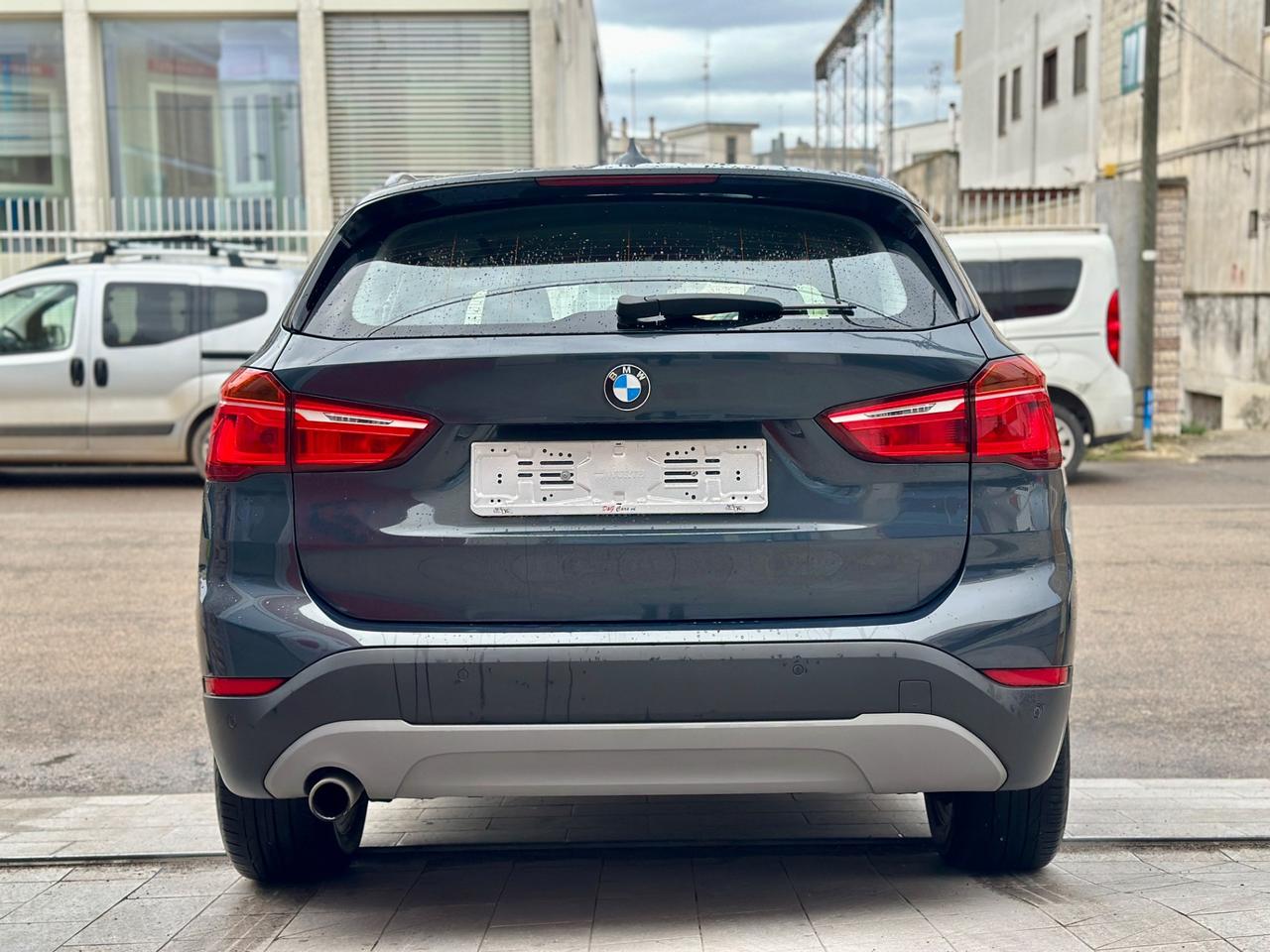 Bmw X1 sDrive18d Advantage-2017 LED/NAVI/PELLE