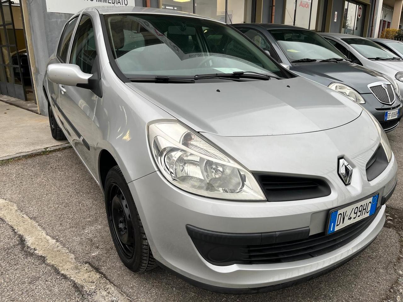 Renault Clio 1.2 16V 3 porte Rip Curl OK NEOPATENTATI