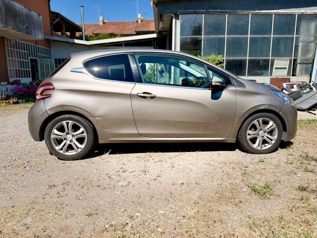 Peugeot 208 208 1.4 vti 16v Active 3p