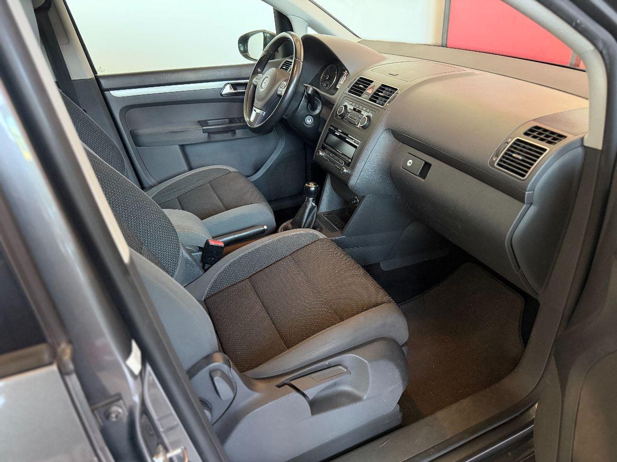 VOLKSWAGEN - Touran - Business 1.6 TDI Comfortline