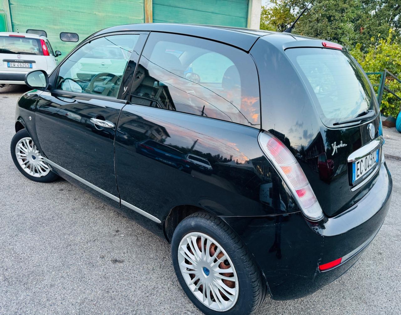 Lancia Ypsilon 1.2 Versus