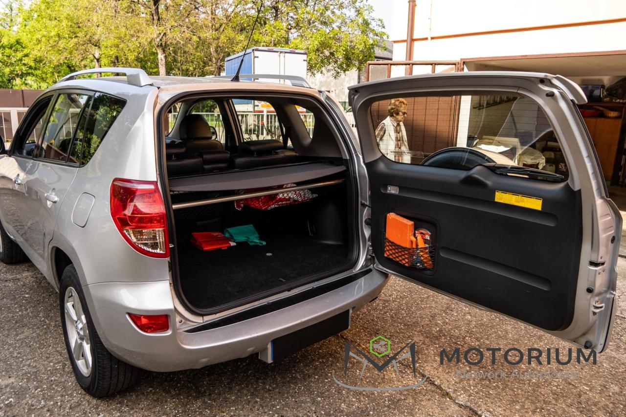 Toyota RAV4 2.0 VVT-i 16v Luxury - 74.000KM UNIPROPRIETARIO