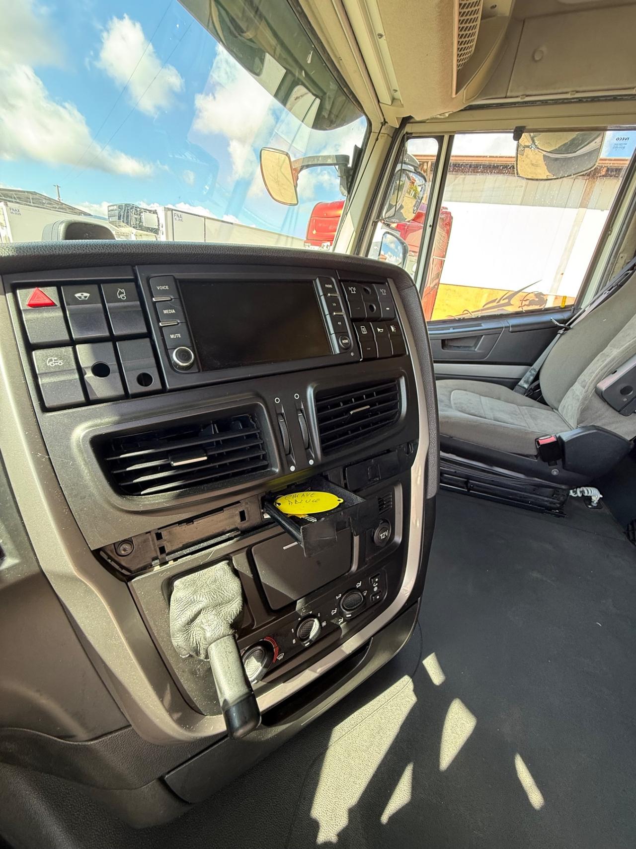 Iveco 460