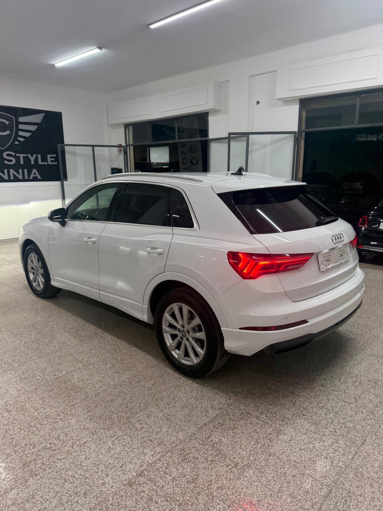 Audi Q3 2.0 TDI 150 CV Sport