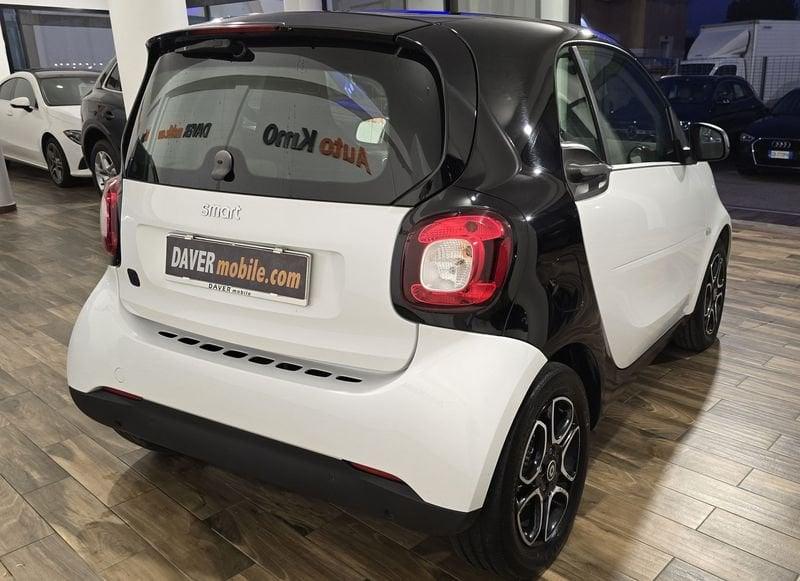 smart fortwo EQ Passion