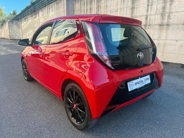 Toyota Aygo 1.0 VVT-i X-Wave