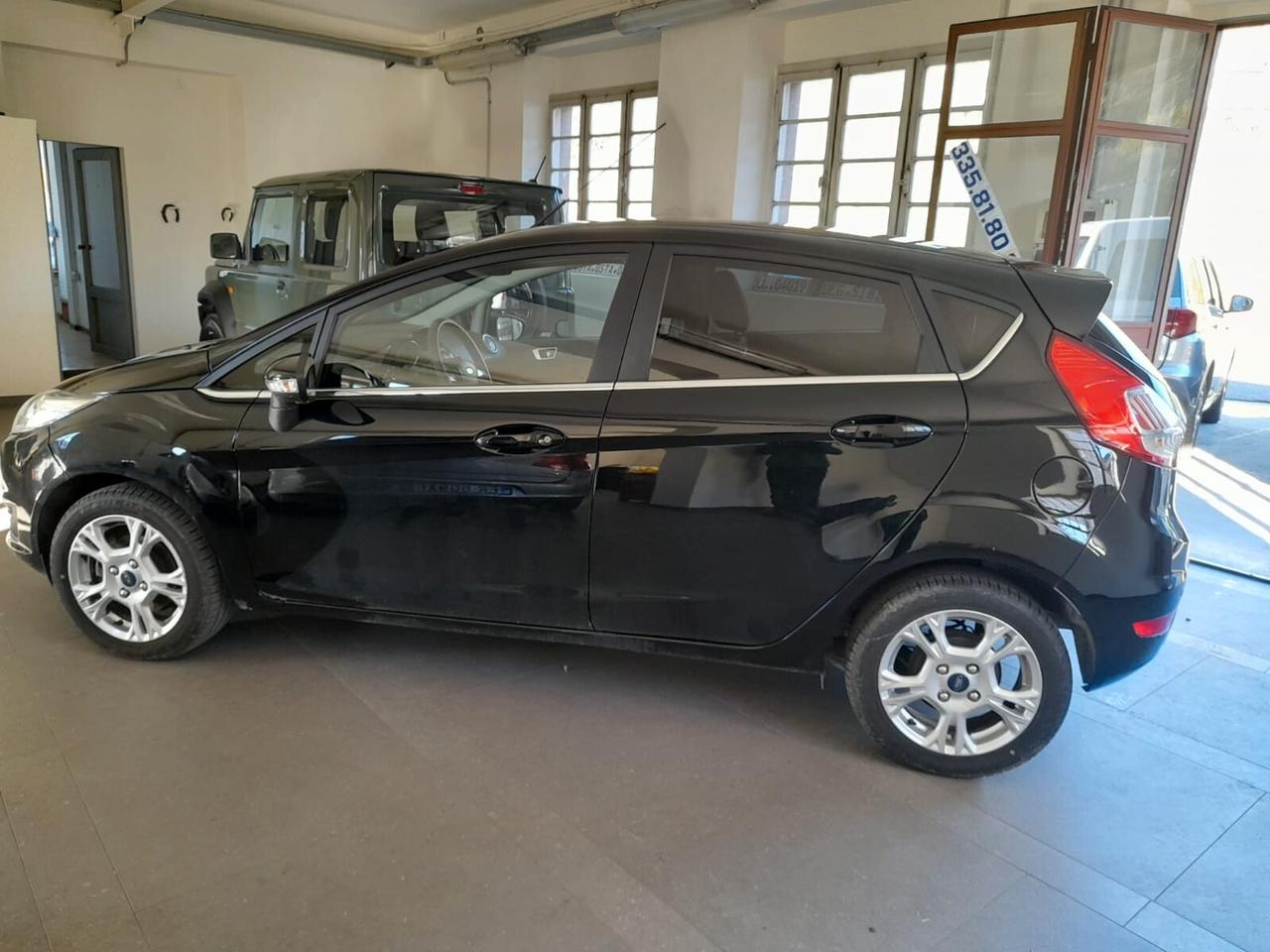 Ford Fiesta 1.4 5p. Bz.- GPL Titanium NAVI/XENON