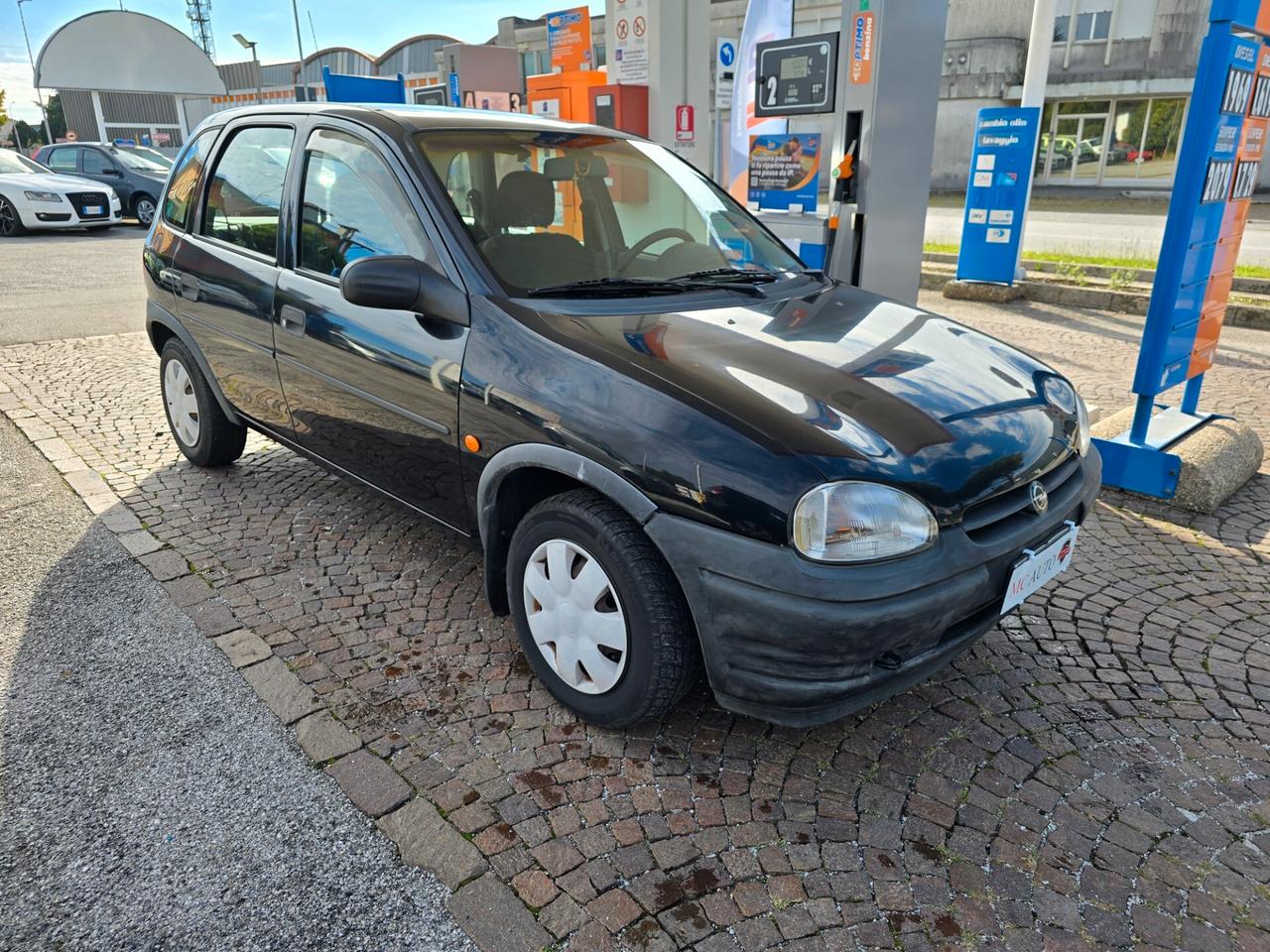 Opel Corsa 1.2i cat 5 porte con 242.000km NEOPATENTATI ok