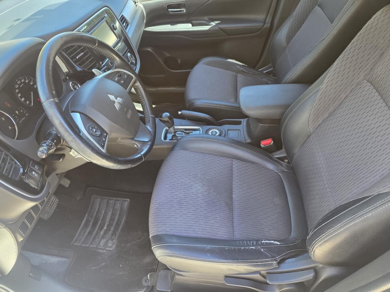 Mitsubishi Outlander 2.2 DI-D 4WD Instyle 7p.