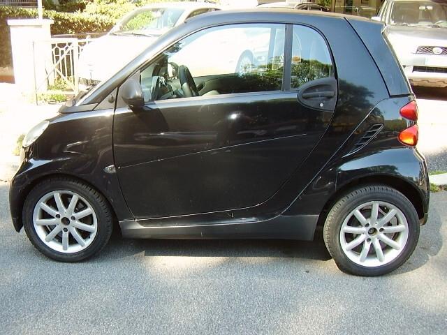 Smart ForTwo 1000 52 kW coupé pure