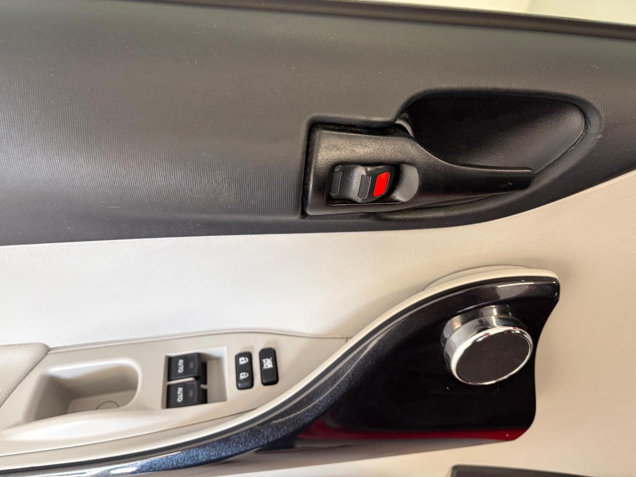 Toyota iQ Cvt automatica Perfetta !