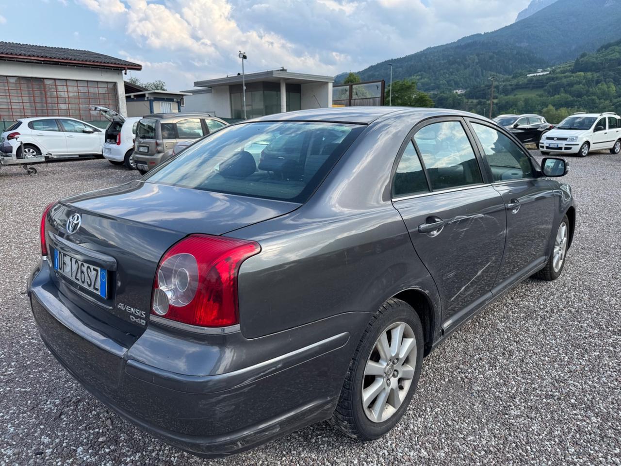PACCHETTO PER COMMERCIANTI ..4 MACCHINE …Toyota Avensis 2.2 D-4D 16V