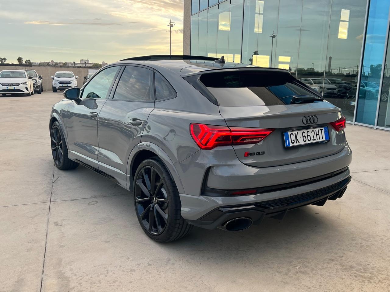 Audi RSQ3 SPB quattro 2.5 400CV s-tronic - possibilità noleggio no scoring